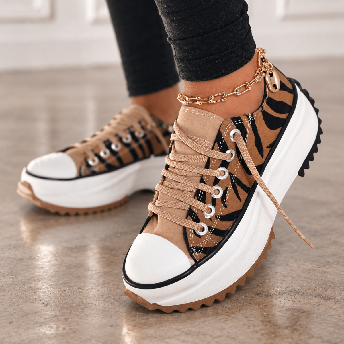 Bettina | Toothed Platform Sneakers