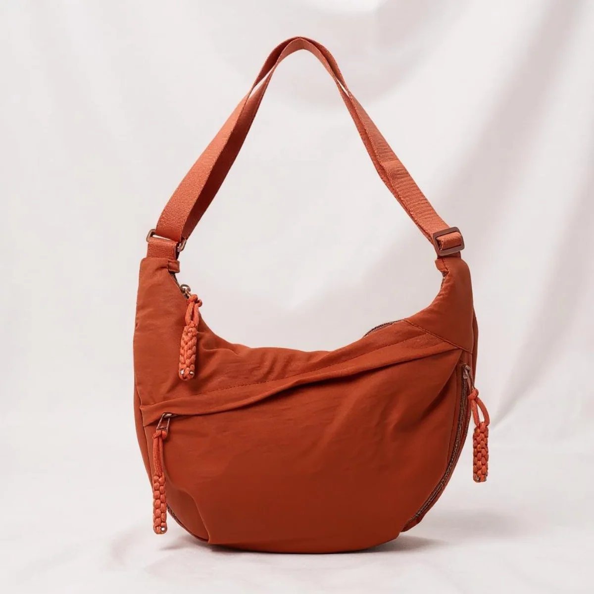 Oline™ – Anti-Theft Half-Moon Crossbody Shoulder Bag